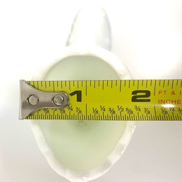 Fenton Milk Glass Daisy‎ Button Boot Set - Picture 13 of 16